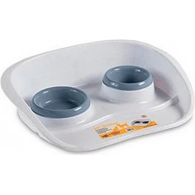 Миски на підносі 