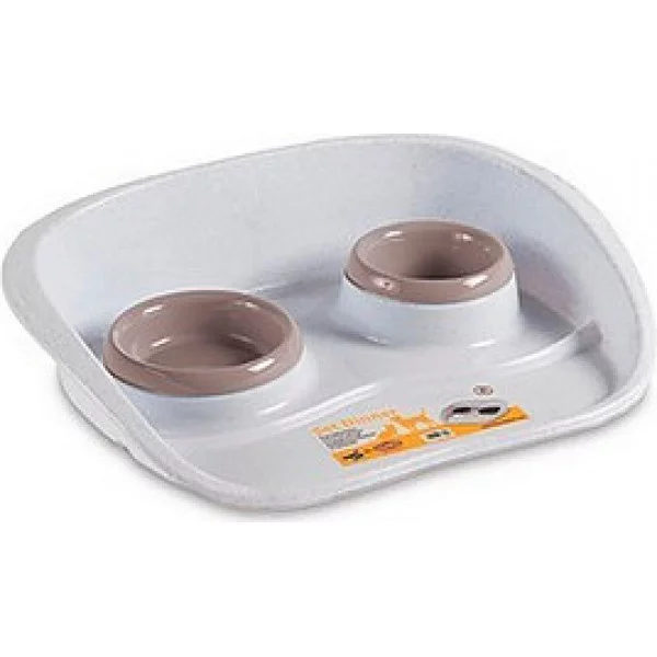 Миски на підносі 